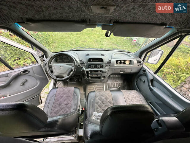 Белый Мерседес Sprinter, объемом двигателя 2.15 л и пробегом 450 тыс. км за 9500 $, фото 1 на Automoto.ua