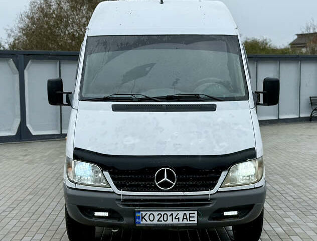 Білий Мерседес Sprinter, об'ємом двигуна 2.2 л та пробігом 418 тис. км за 5500 $, фото 2 на Automoto.ua