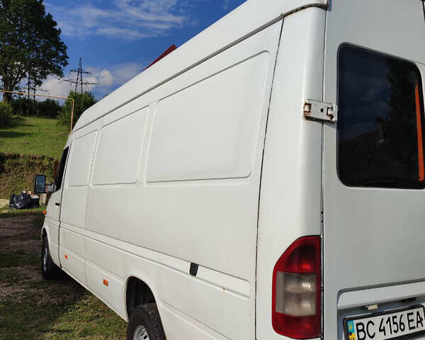 Білий Мерседес Sprinter, об'ємом двигуна 2.7 л та пробігом 540 тис. км за 9500 $, фото 3 на Automoto.ua