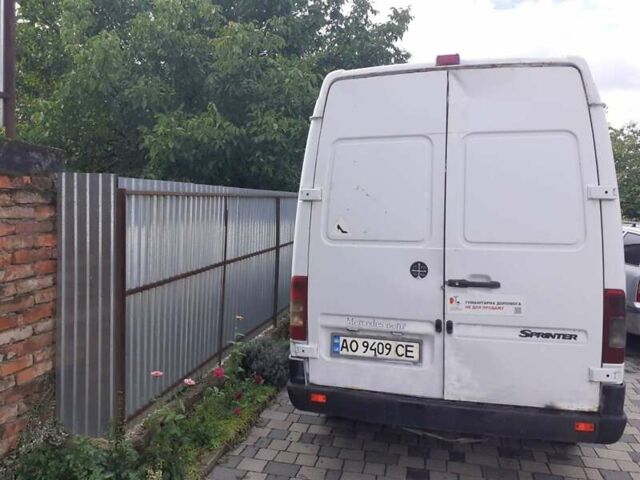 Белый Мерседес Sprinter, объемом двигателя 2.15 л и пробегом 280 тыс. км за 7000 $, фото 10 на Automoto.ua