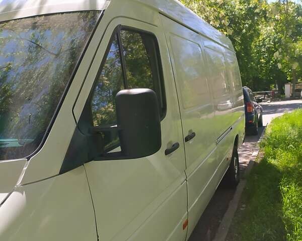 Білий Мерседес Sprinter, об'ємом двигуна 2.15 л та пробігом 450 тис. км за 11000 $, фото 4 на Automoto.ua