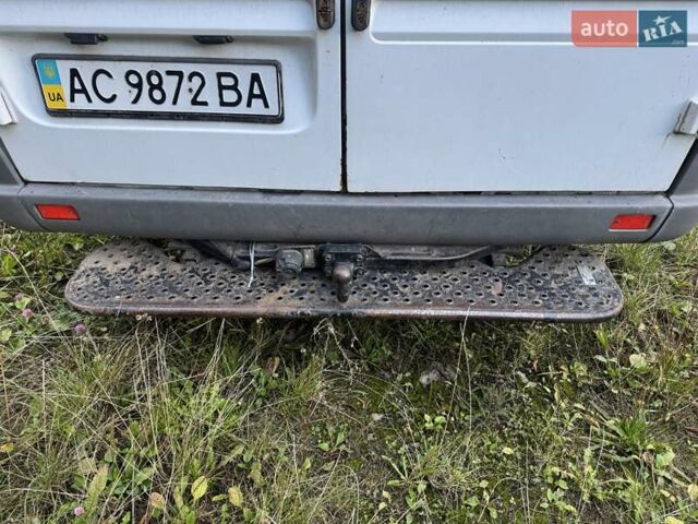 Белый Мерседес Sprinter, объемом двигателя 2.2 л и пробегом 388 тыс. км за 9700 $, фото 8 на Automoto.ua