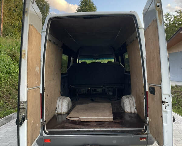 Білий Мерседес Sprinter, об'ємом двигуна 2.15 л та пробігом 333 тис. км за 8200 $, фото 8 на Automoto.ua