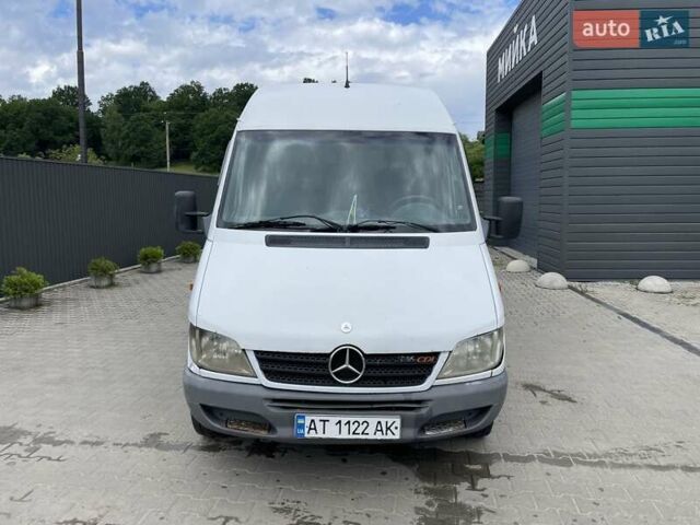 Белый Мерседес Sprinter, объемом двигателя 2.69 л и пробегом 488 тыс. км за 8500 $, фото 21 на Automoto.ua