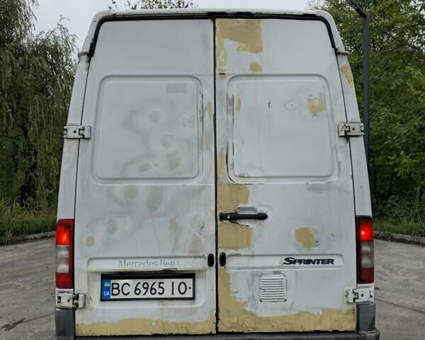 Белый Мерседес Sprinter, объемом двигателя 2.1 л и пробегом 656 тыс. км за 6500 $, фото 10 на Automoto.ua