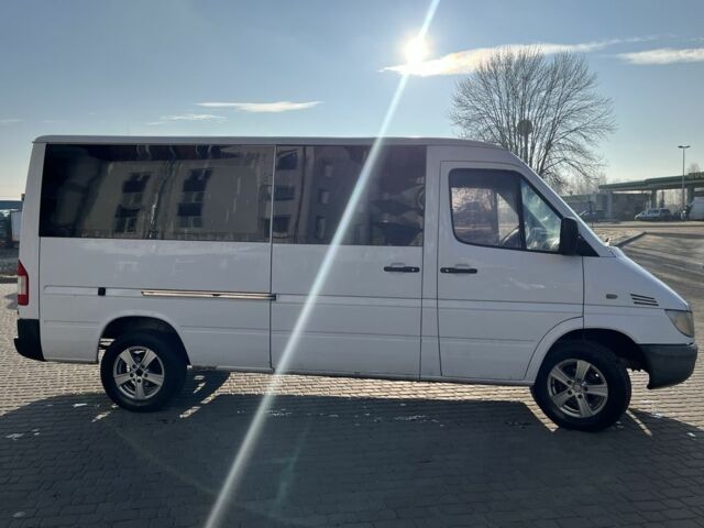 Белый Мерседес Sprinter, объемом двигателя 0 л и пробегом 600 тыс. км за 6500 $, фото 5 на Automoto.ua