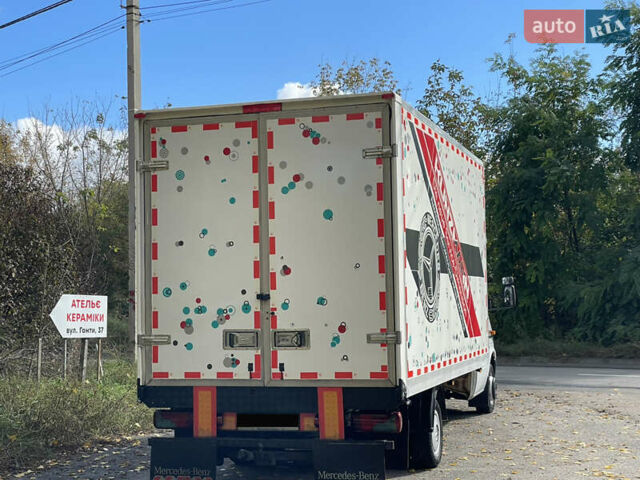 Белый Мерседес Sprinter, объемом двигателя 2.7 л и пробегом 430 тыс. км за 13500 $, фото 15 на Automoto.ua
