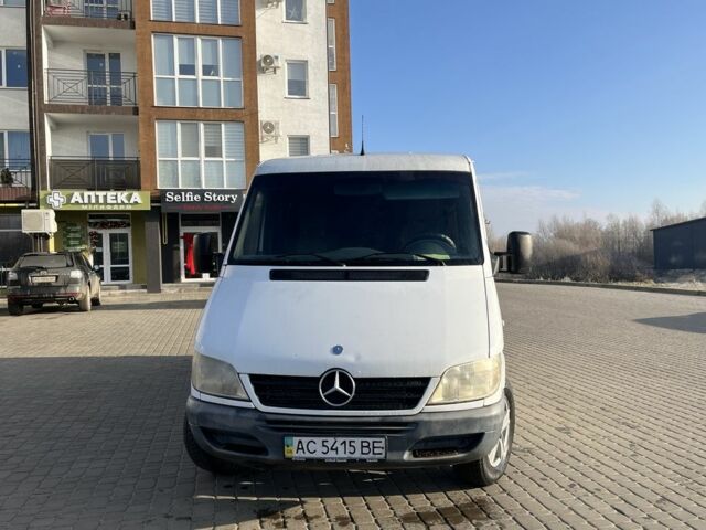 Белый Мерседес Sprinter, объемом двигателя 0 л и пробегом 600 тыс. км за 6500 $, фото 2 на Automoto.ua