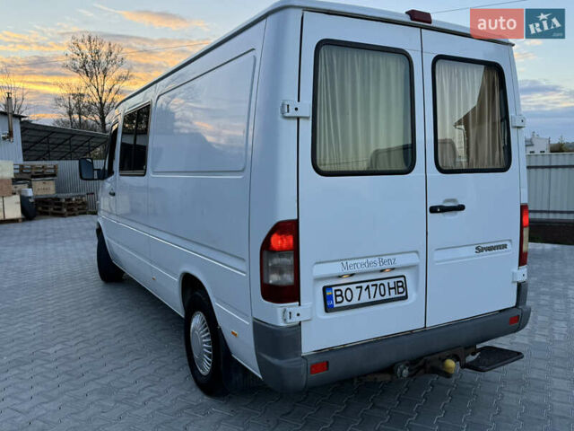 Белый Мерседес Sprinter, объемом двигателя 2.2 л и пробегом 341 тыс. км за 6900 $, фото 5 на Automoto.ua