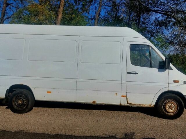 Білий Мерседес Sprinter, об'ємом двигуна 0 л та пробігом 500 тис. км за 7000 $, фото 4 на Automoto.ua
