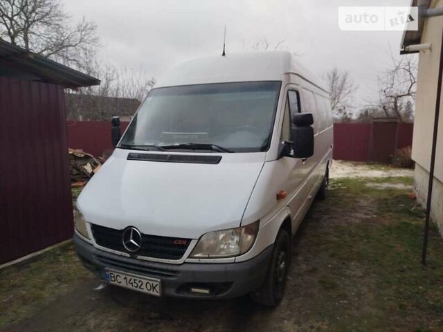 Белый Мерседес Sprinter, объемом двигателя 0 л и пробегом 400 тыс. км за 10500 $, фото 5 на Automoto.ua