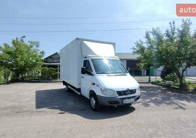 Белый Мерседес Sprinter, объемом двигателя 2.2 л и пробегом 473 тыс. км за 12900 $, фото 8 на Automoto.ua