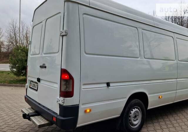 Білий Мерседес Sprinter, об'ємом двигуна 2.2 л та пробігом 420 тис. км за 9900 $, фото 22 на Automoto.ua