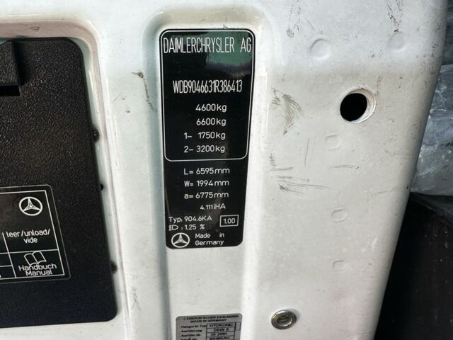 Белый Мерседес Sprinter, объемом двигателя 2.7 л и пробегом 273 тыс. км за 19500 $, фото 9 на Automoto.ua