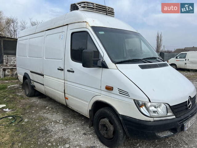 Белый Мерседес Sprinter, объемом двигателя 2.7 л и пробегом 470 тыс. км за 9000 $, фото 12 на Automoto.ua