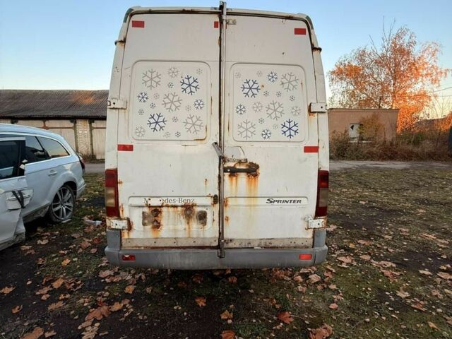 Білий Мерседес Sprinter, об'ємом двигуна 0 л та пробігом 308 тис. км за 1850 $, фото 2 на Automoto.ua