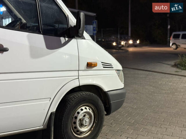 Білий Мерседес Sprinter, об'ємом двигуна 2.15 л та пробігом 670 тис. км за 10500 $, фото 5 на Automoto.ua