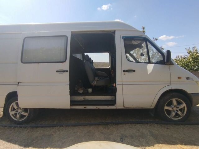 Білий Мерседес Sprinter, об'ємом двигуна 2.1 л та пробігом 300 тис. км за 8000 $, фото 6 на Automoto.ua