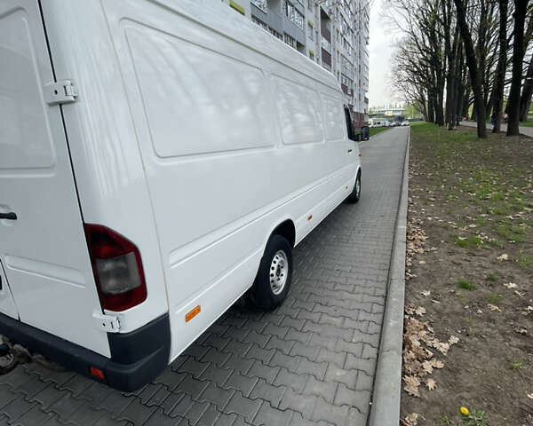 Білий Мерседес Sprinter, об'ємом двигуна 2.2 л та пробігом 570 тис. км за 9500 $, фото 2 на Automoto.ua