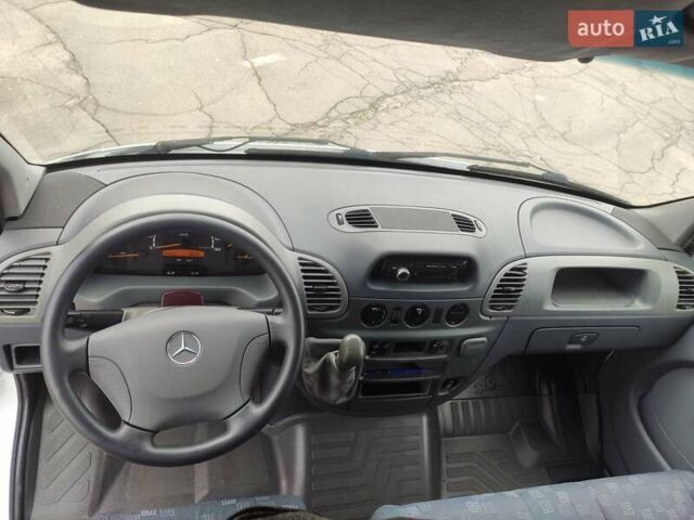 Белый Мерседес Sprinter, объемом двигателя 0 л и пробегом 298 тыс. км за 17500 $, фото 17 на Automoto.ua
