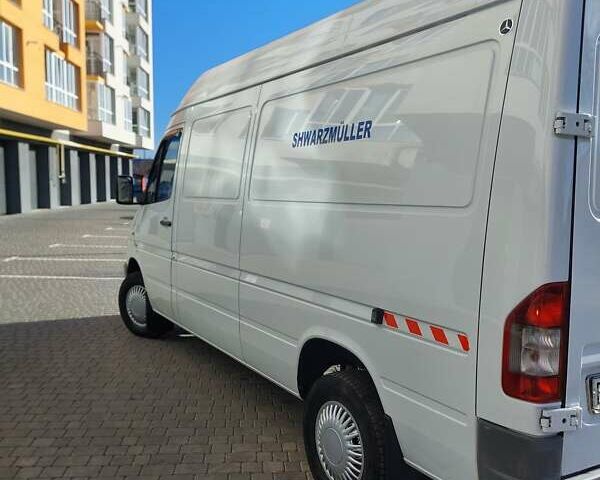 Белый Мерседес Sprinter, объемом двигателя 0 л и пробегом 375 тыс. км за 10000 $, фото 9 на Automoto.ua