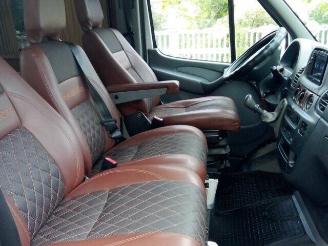 Белый Мерседес Sprinter, объемом двигателя 2.2 л и пробегом 463 тыс. км за 7600 $, фото 10 на Automoto.ua