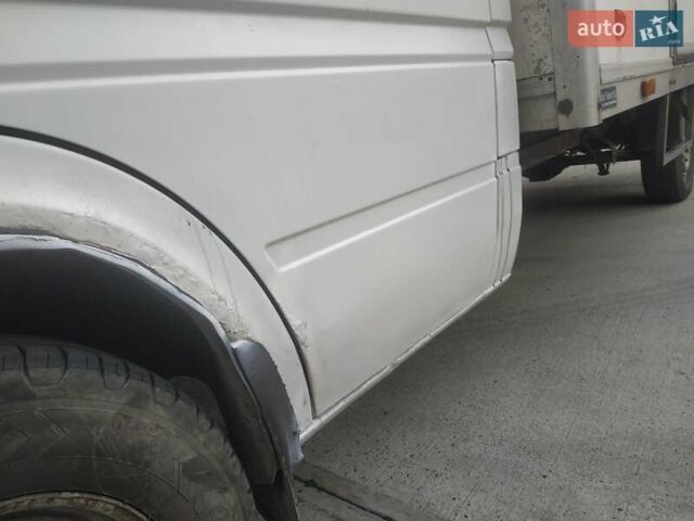 Белый Мерседес Sprinter, объемом двигателя 2.69 л и пробегом 565 тыс. км за 5000 $, фото 11 на Automoto.ua
