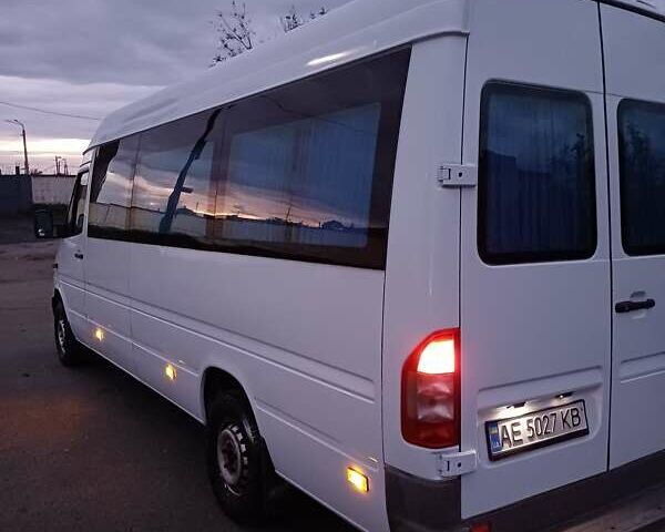 Білий Мерседес Sprinter, об'ємом двигуна 2.2 л та пробігом 350 тис. км за 12300 $, фото 4 на Automoto.ua