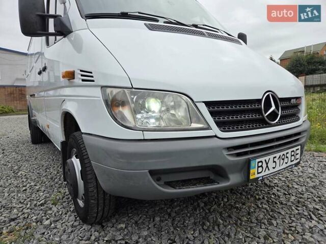 Белый Мерседес Sprinter, объемом двигателя 2.7 л и пробегом 350 тыс. км за 19800 $, фото 7 на Automoto.ua