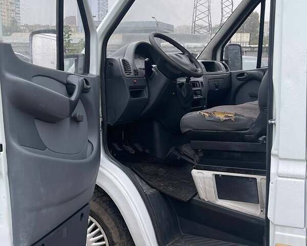 Білий Мерседес Sprinter, об'ємом двигуна 2.15 л та пробігом 370 тис. км за 6500 $, фото 9 на Automoto.ua
