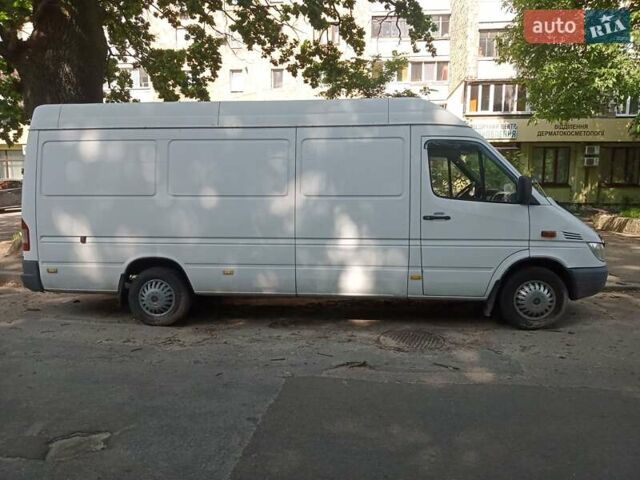 Белый Мерседес Sprinter, объемом двигателя 2.2 л и пробегом 3 тыс. км за 8700 $, фото 4 на Automoto.ua