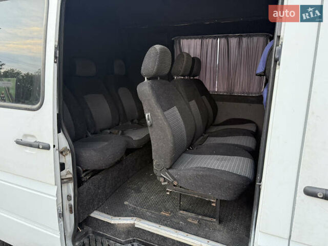 Белый Мерседес Sprinter, объемом двигателя 2.2 л и пробегом 480 тыс. км за 7250 $, фото 17 на Automoto.ua
