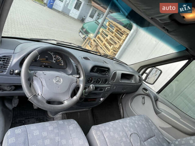 Белый Мерседес Sprinter, объемом двигателя 2.2 л и пробегом 337 тыс. км за 11300 $, фото 10 на Automoto.ua
