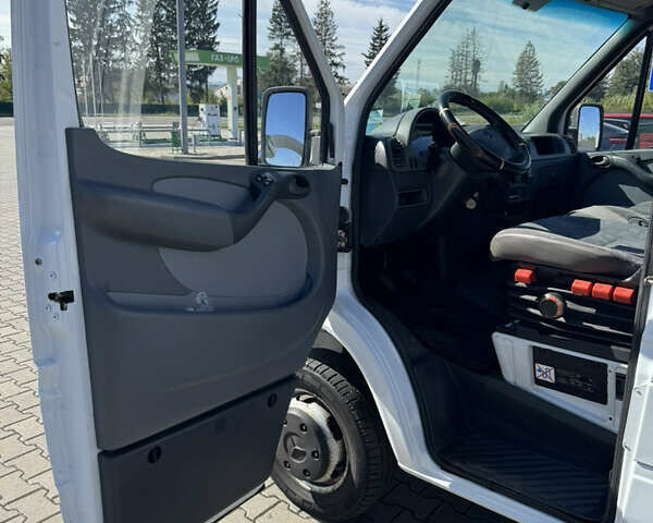 Білий Мерседес Sprinter, об'ємом двигуна 2.7 л та пробігом 450 тис. км за 17000 $, фото 16 на Automoto.ua