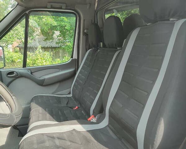 Білий Мерседес Sprinter, об'ємом двигуна 2.7 л та пробігом 540 тис. км за 9500 $, фото 14 на Automoto.ua
