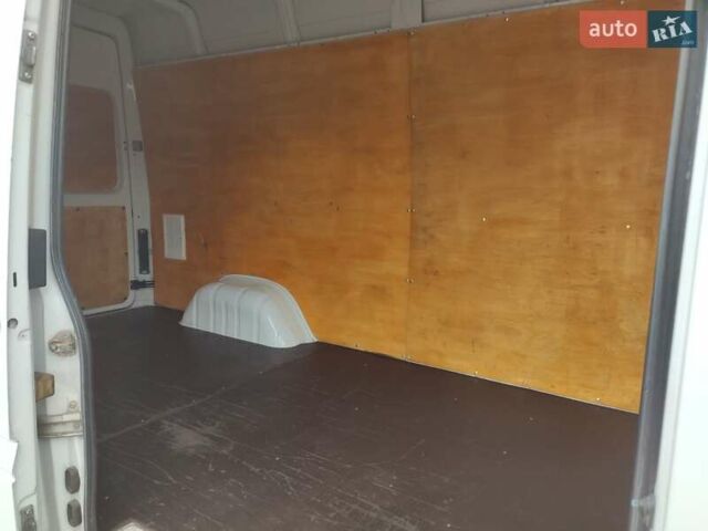Белый Мерседес Sprinter, объемом двигателя 0 л и пробегом 298 тыс. км за 17500 $, фото 27 на Automoto.ua