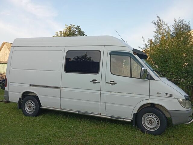 Білий Мерседес Sprinter, об'ємом двигуна 2.1 л та пробігом 500 тис. км за 8000 $, фото 2 на Automoto.ua