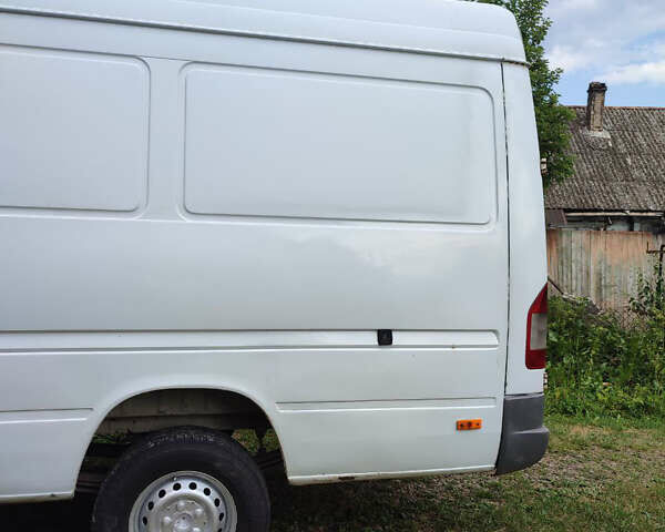 Білий Мерседес Sprinter, об'ємом двигуна 2.7 л та пробігом 540 тис. км за 9500 $, фото 6 на Automoto.ua