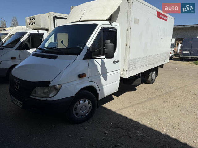 Белый Мерседес Sprinter, объемом двигателя 2.7 л и пробегом 540 тыс. км за 9500 $, фото 2 на Automoto.ua