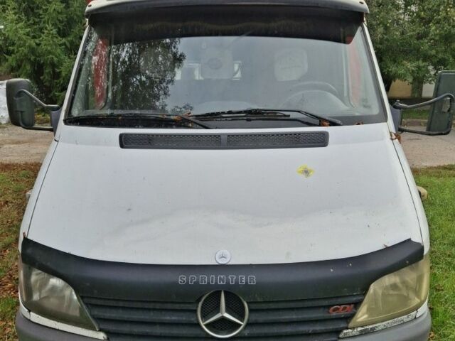 Мерседес Sprinter 2005 в Харькове на Automoto.ua Белый Мерседес Sprinter, объемом двигателя 2.1 л и пробегом 690 тыс. км за 10192 $, фото 7 на Automoto.ua