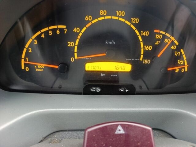 Білий Мерседес Sprinter, об'ємом двигуна 2.2 л та пробігом 330 тис. км за 7150 $, фото 3 на Automoto.ua