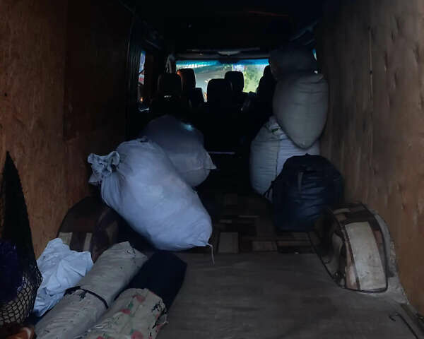 Білий Мерседес Sprinter, об'ємом двигуна 2.7 л та пробігом 874 тис. км за 8400 $, фото 3 на Automoto.ua