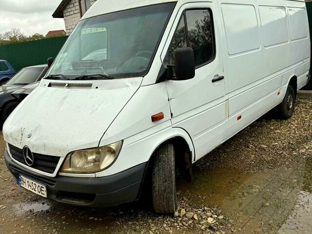 Білий Мерседес Sprinter, об'ємом двигуна 2.7 л та пробігом 200 тис. км за 4500 $, фото 2 на Automoto.ua