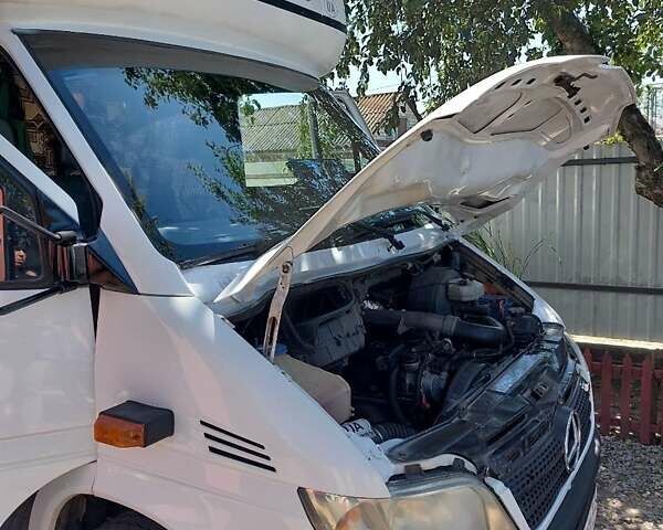 Білий Мерседес Sprinter, об'ємом двигуна 2.69 л та пробігом 109 тис. км за 15900 $, фото 7 на Automoto.ua