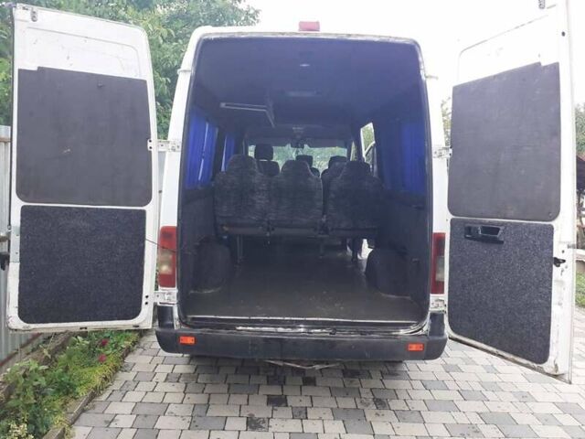 Белый Мерседес Sprinter, объемом двигателя 2.15 л и пробегом 280 тыс. км за 7000 $, фото 3 на Automoto.ua