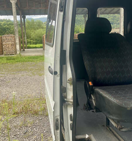 Білий Мерседес Sprinter, об'ємом двигуна 2.15 л та пробігом 449 тис. км за 9499 $, фото 10 на Automoto.ua