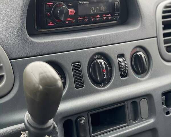 Білий Мерседес Sprinter, об'ємом двигуна 2.15 л та пробігом 370 тис. км за 6500 $, фото 10 на Automoto.ua