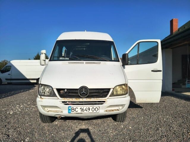 Білий Мерседес Sprinter, об'ємом двигуна 2.7 л та пробігом 111 тис. км за 7800 $, фото 1 на Automoto.ua