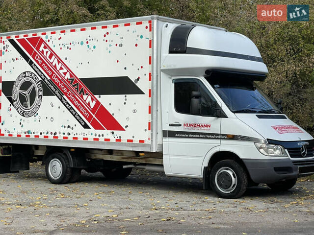 Белый Мерседес Sprinter, объемом двигателя 2.7 л и пробегом 430 тыс. км за 13500 $, фото 3 на Automoto.ua