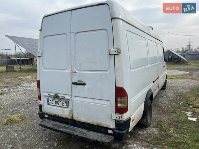Белый Мерседес Sprinter, объемом двигателя 2.7 л и пробегом 470 тыс. км за 9000 $, фото 16 на Automoto.ua